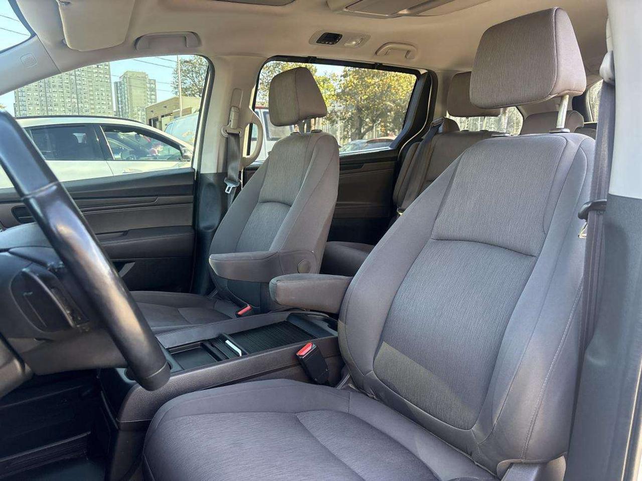 2023 Honda Odyssey EX Clean Carfax/One Owner Photo