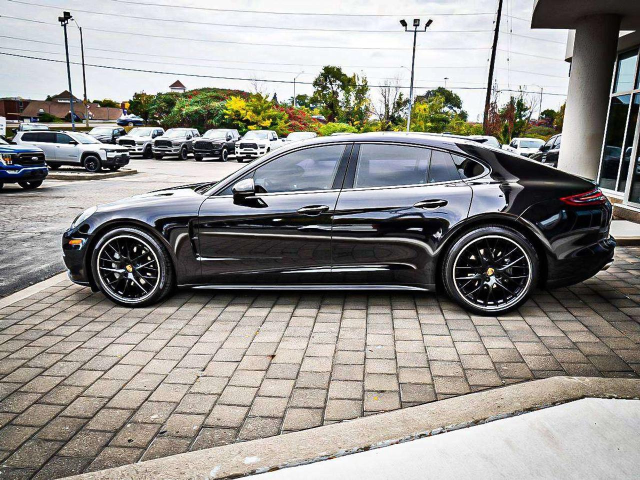 2020 Porsche Panamera  Photo