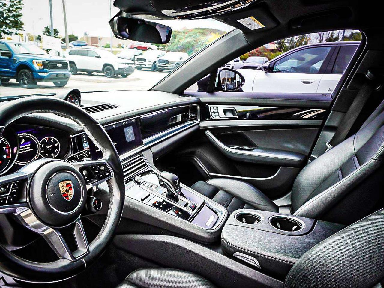 2020 Porsche Panamera  Photo