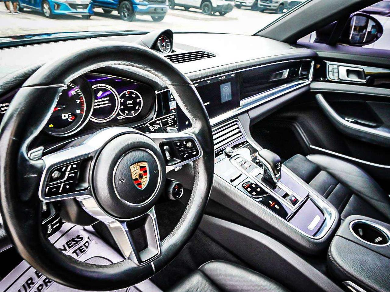 2020 Porsche Panamera  Photo