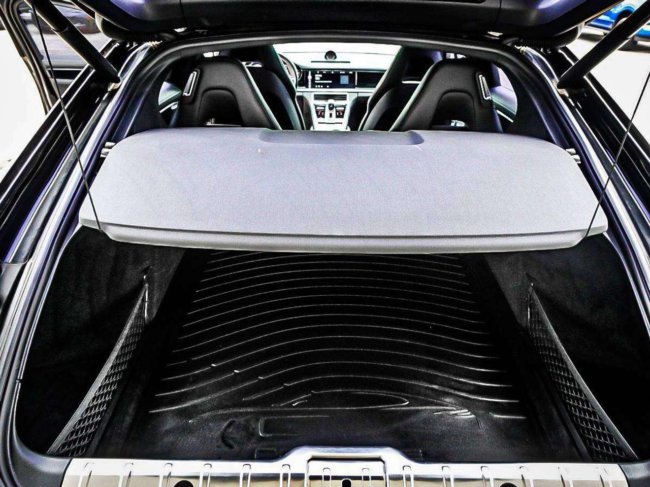 2020 Porsche Panamera  Photo