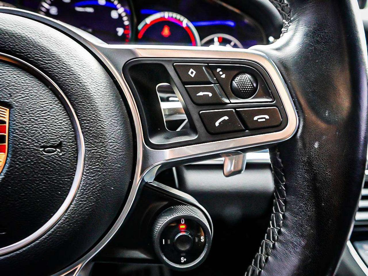 2020 Porsche Panamera  Photo