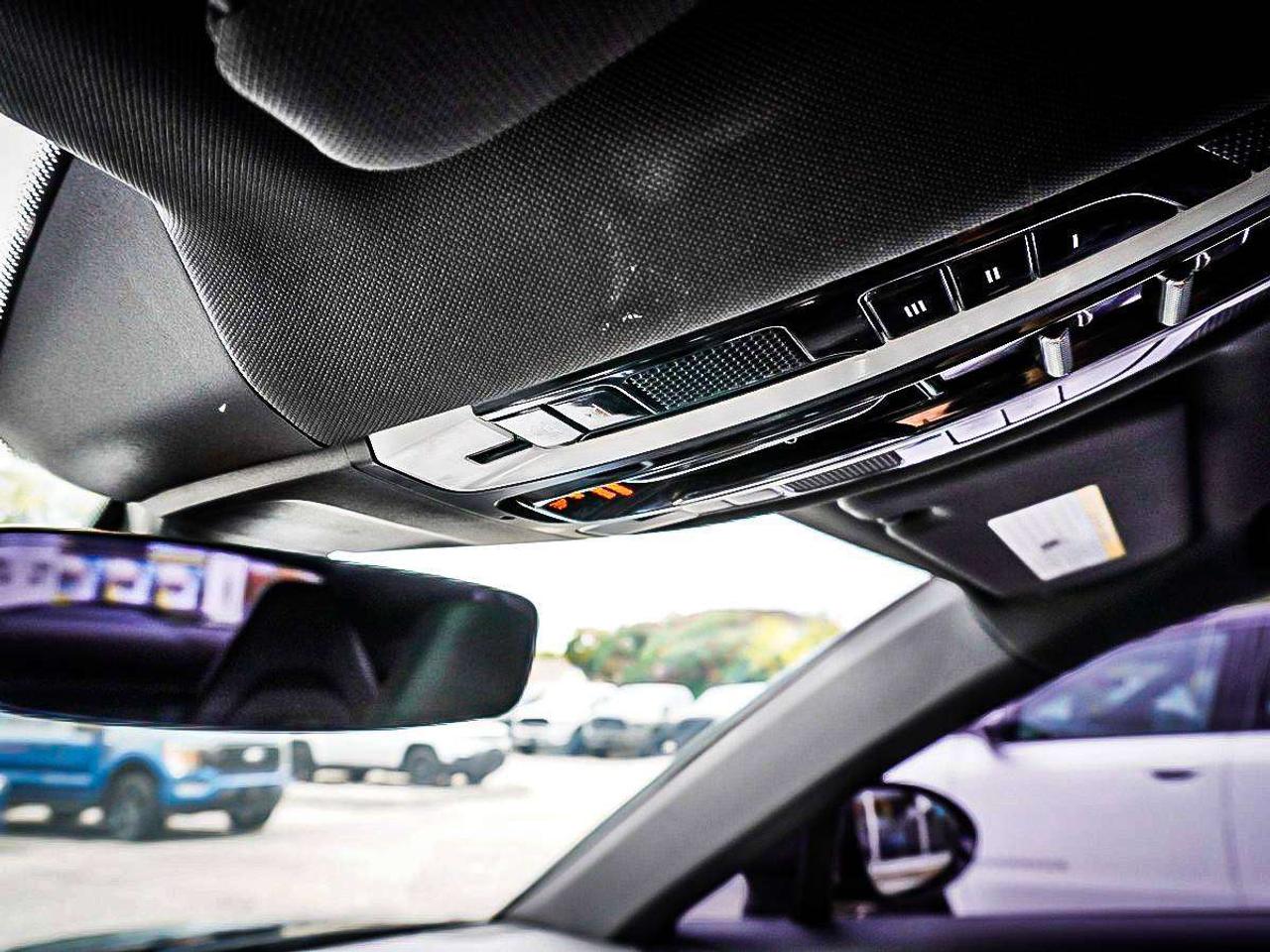 2020 Porsche Panamera  Photo