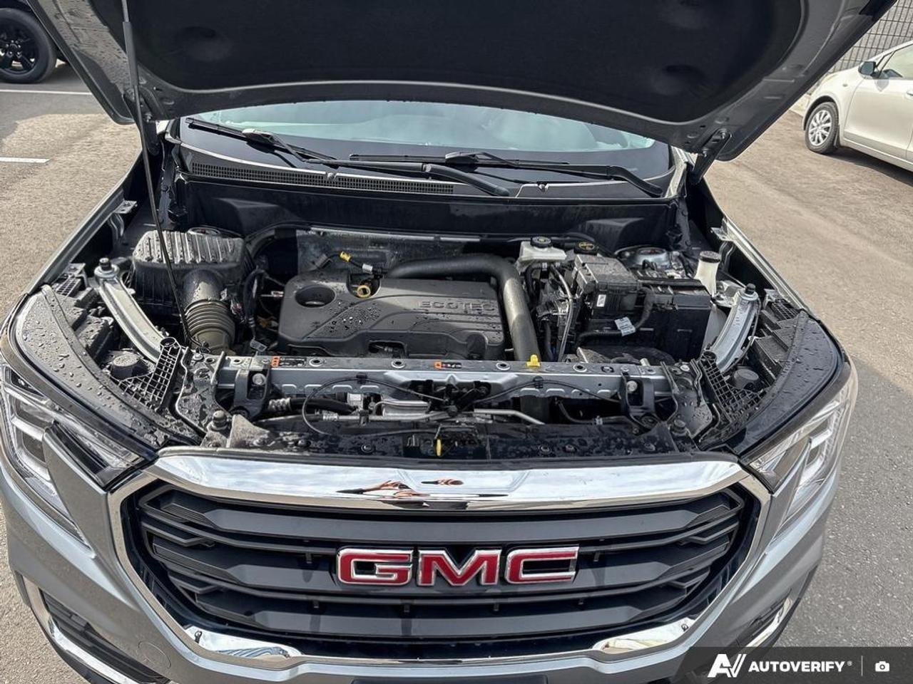 2024 GMC Terrain SLE 4dr All-Wheel Drive Photo
