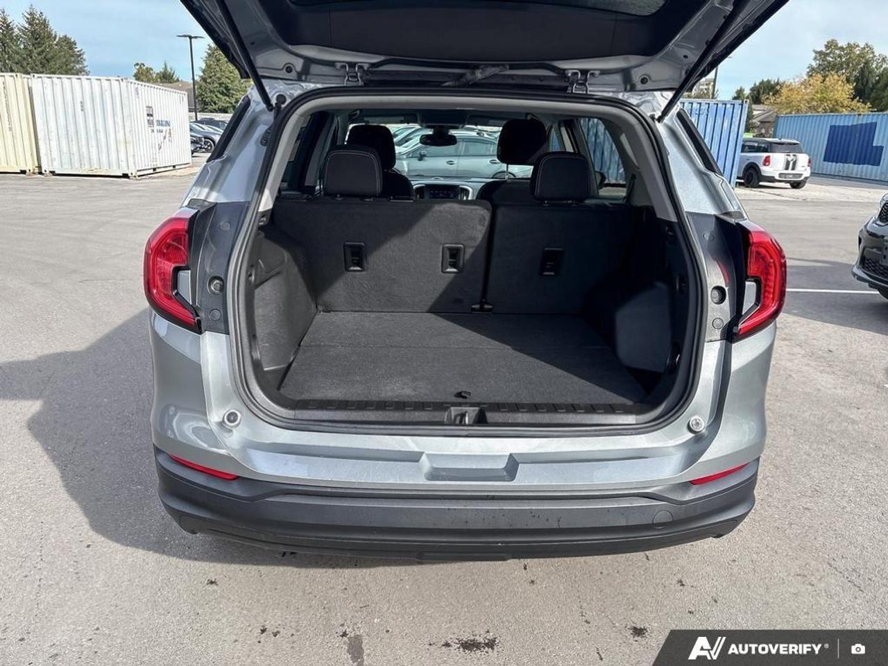 2024 GMC Terrain SLE 4dr All-Wheel Drive Photo