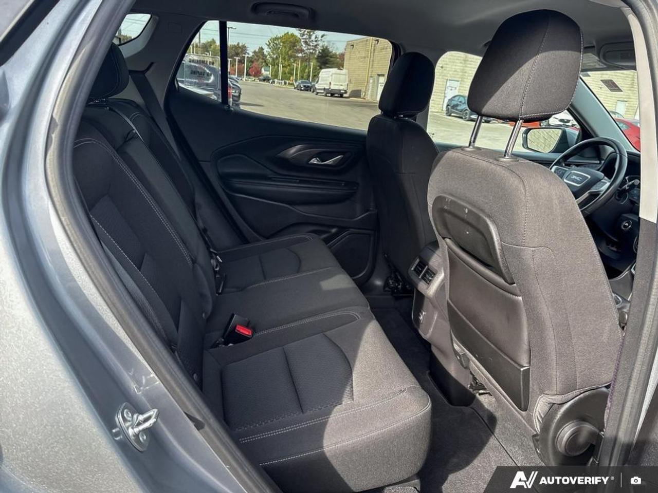 2024 GMC Terrain SLE 4dr All-Wheel Drive Photo