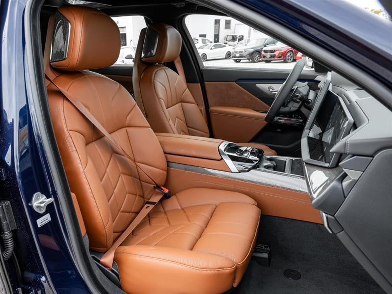 2027 BMW 740 xDrive MSE 4dr All-Wheel Drive Sedan Photo