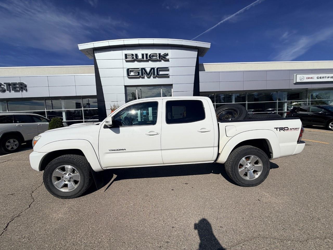 2015 Toyota Tacoma 4WD Double Cab V6 Man Photo
