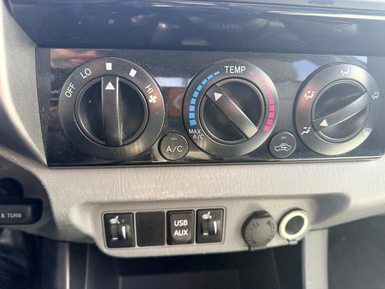 2015 Toyota Tacoma 4WD Double Cab V6 Man Photo