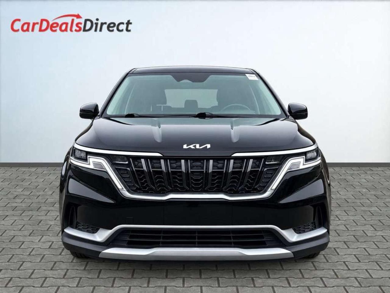 2022 Kia Carnival LX / 8-Passenger / Power Sliding Doors / Blind Spot / Lane Keep / Backup Camera Photo5