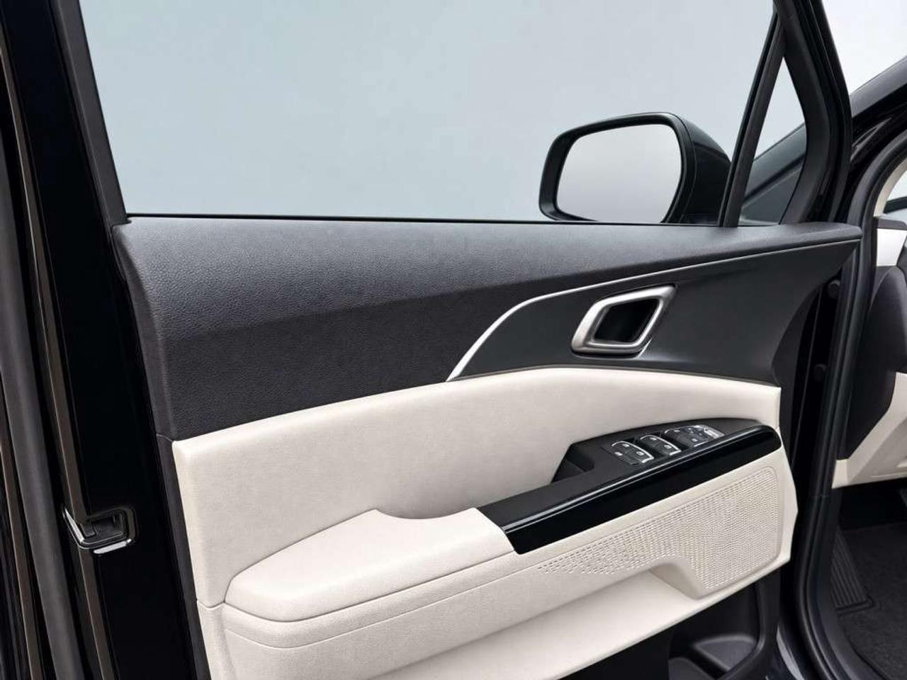 2022 Kia Carnival LX / 8-Passenger / Power Sliding Doors / Blind Spot / Lane Keep / Backup Camera Photo