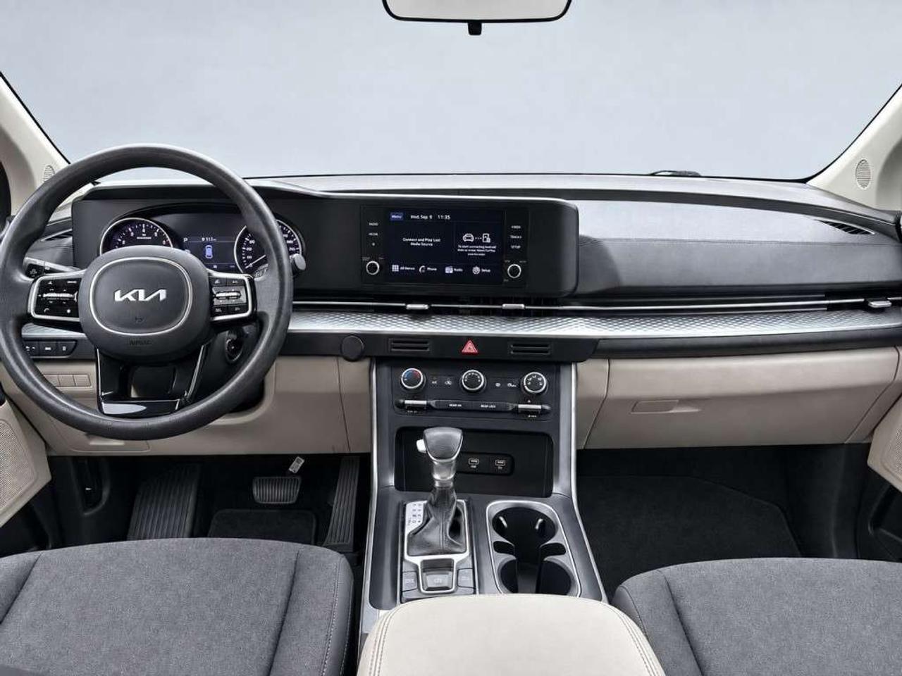 2022 Kia Carnival LX / 8-Passenger / Power Sliding Doors / Blind Spot / Lane Keep / Backup Camera Photo