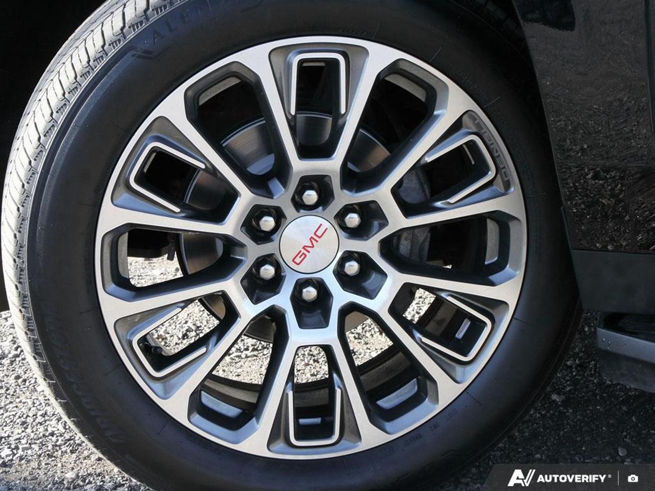 2023 GMC Yukon XL 4WD 4DR DENALI Photo
