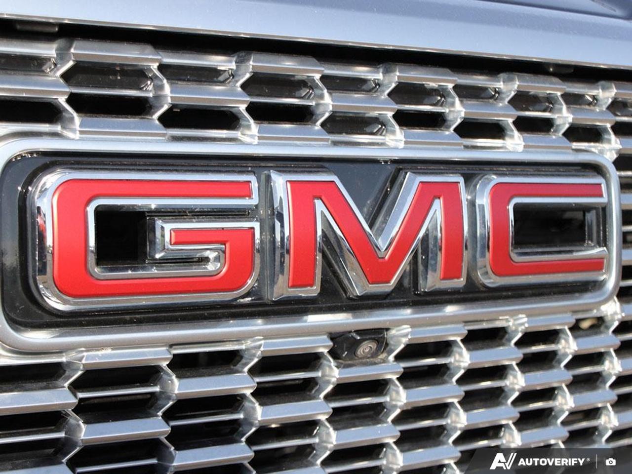 2023 GMC Yukon XL 4WD 4DR DENALI Photo