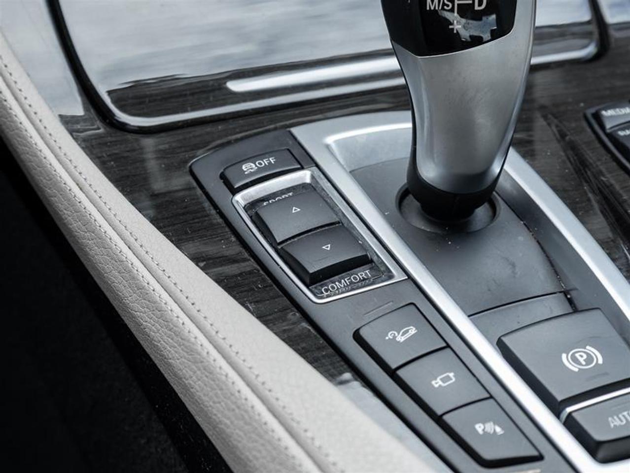 2013 BMW 528 i xDrive 4dr All-wheel Drive Sedan Photo
