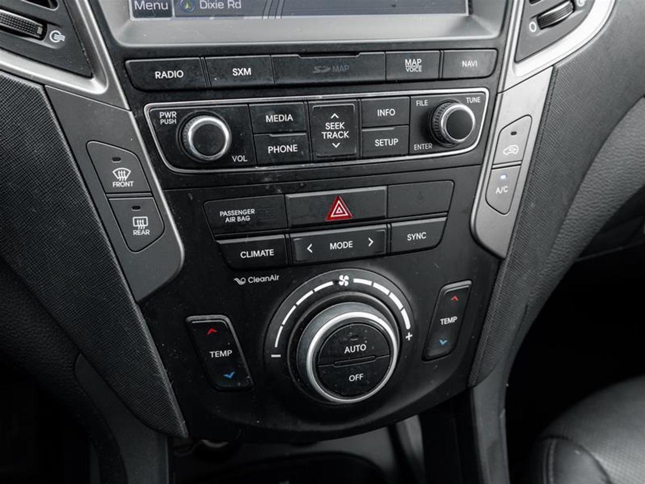 2017 Hyundai Santa Fe Sport 2.4 Luxury (A6) 4dr All-Wheel Drive Photo