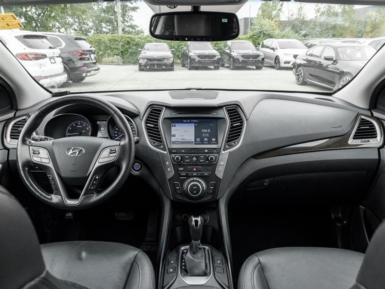 2017 Hyundai Santa Fe Sport 2.4 Luxury (A6) 4dr All-Wheel Drive Photo