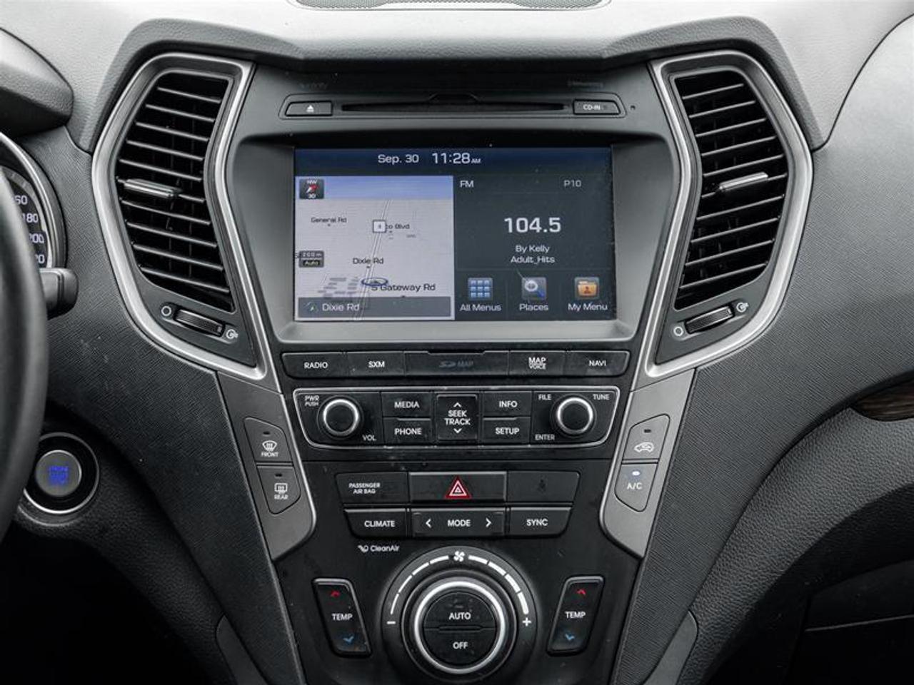 2017 Hyundai Santa Fe Sport 2.4 Luxury (A6) 4dr All-Wheel Drive Photo