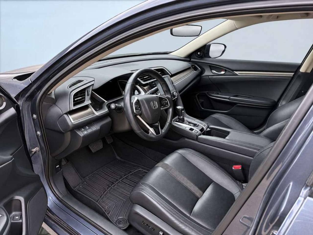 2020 Honda Civic Touring   Leather   Sunroof   NAV   Heated Seats Front & Back   Fully Loaded Photo