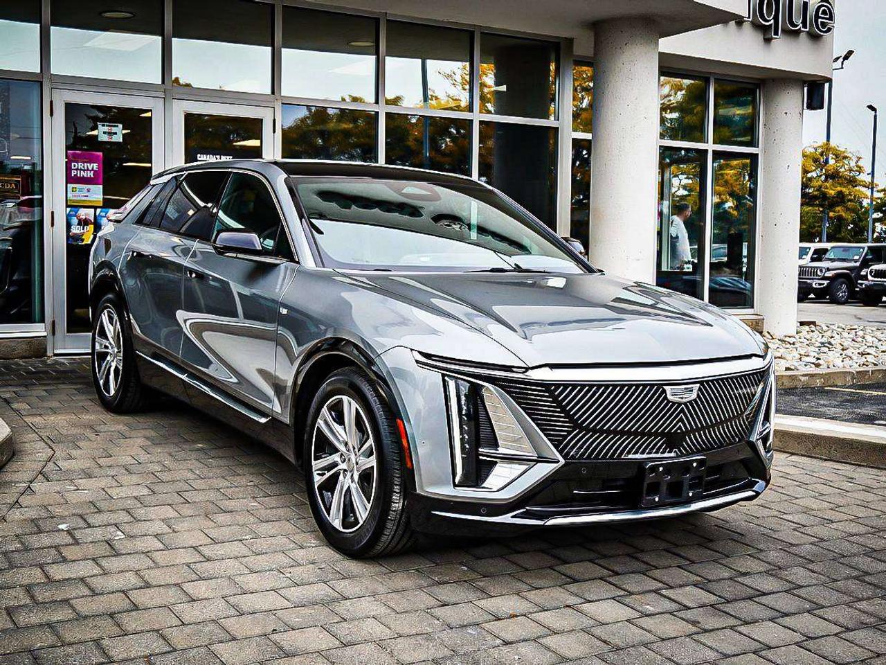 2024 Cadillac LYRIQ  Photo5