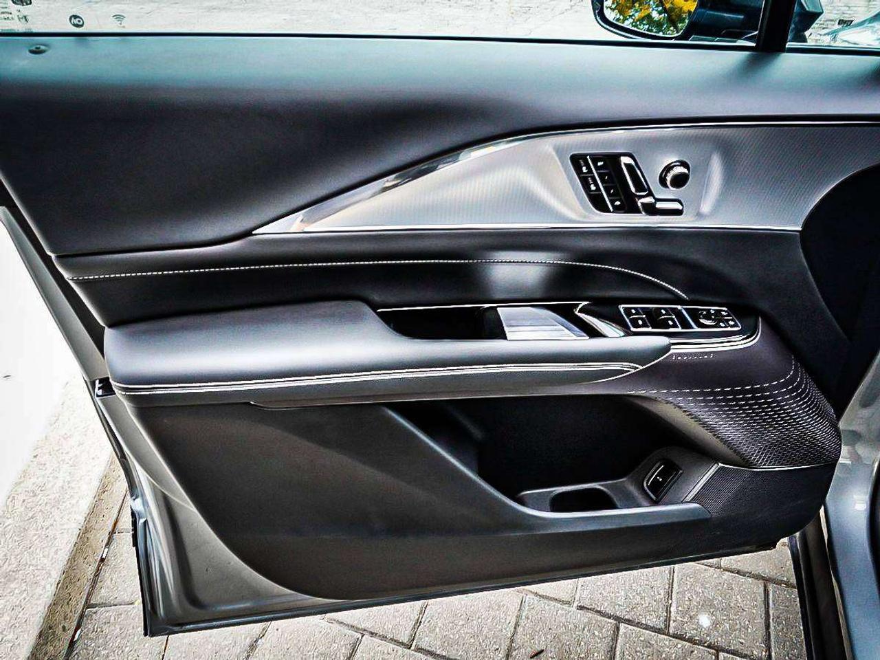 2024 Cadillac LYRIQ  Photo