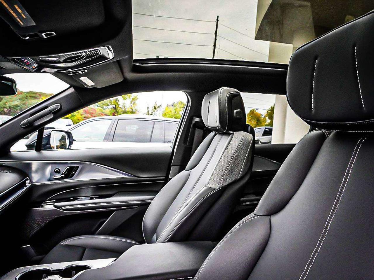 2024 Cadillac LYRIQ  Photo