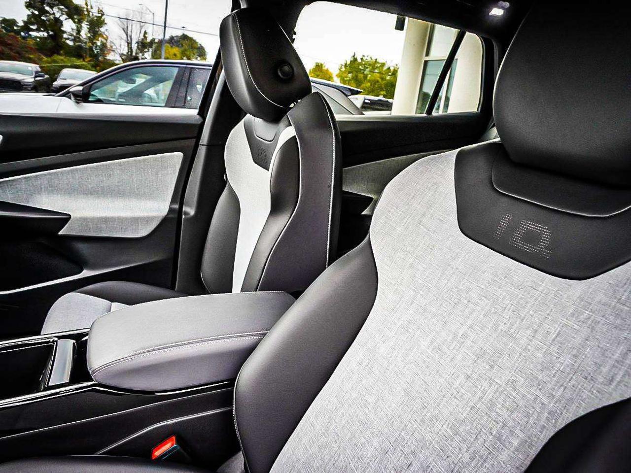 2023 Volkswagen ID.4  Photo