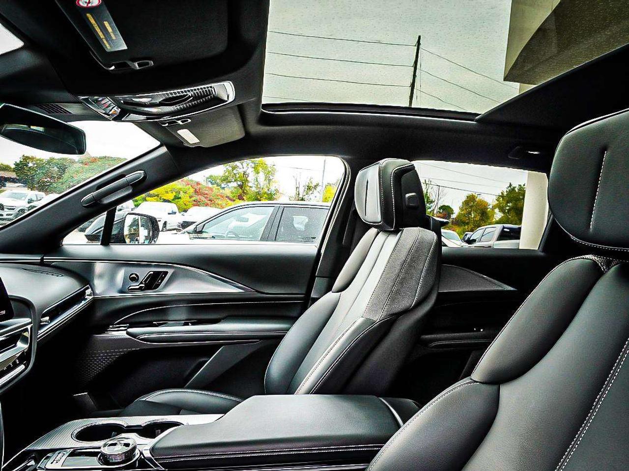 2024 Cadillac LYRIQ  Photo