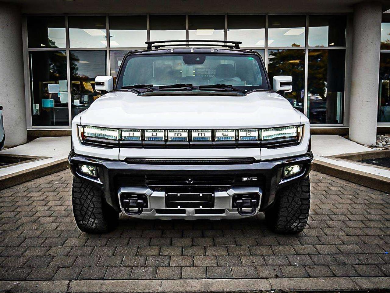 2024 GMC HUMMER EV Pickup  Photo3
