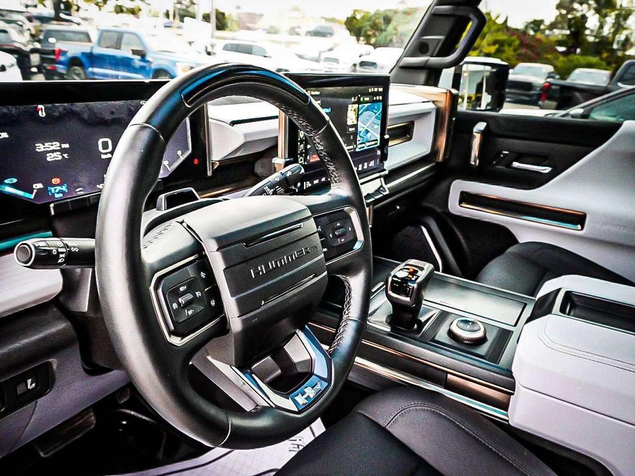 2024 GMC HUMMER EV Pickup  Photo