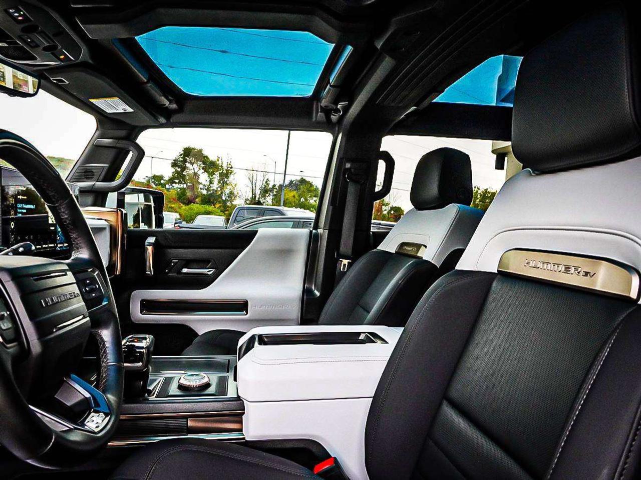 2024 GMC HUMMER EV Pickup  Photo