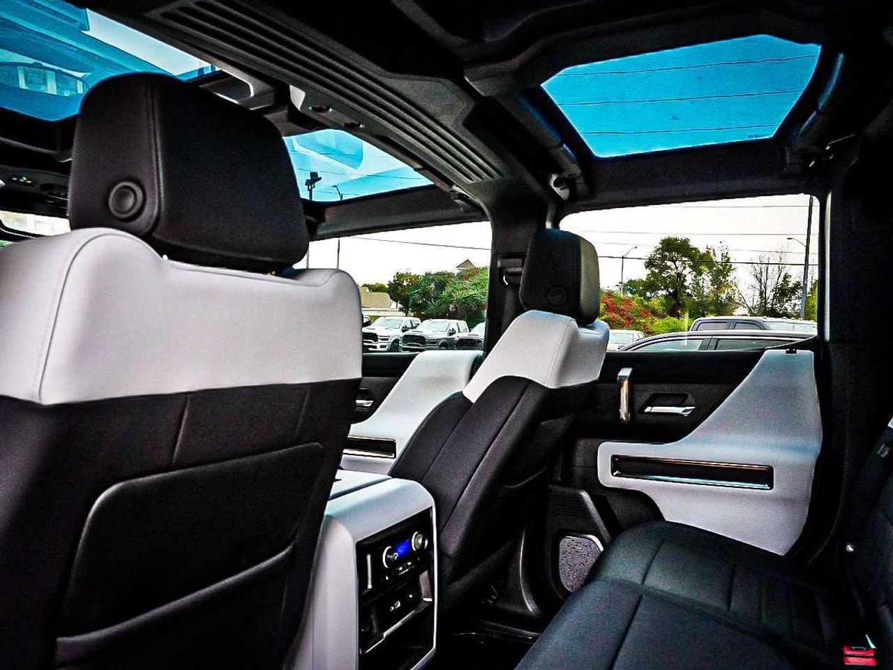 2024 GMC HUMMER EV Pickup  Photo