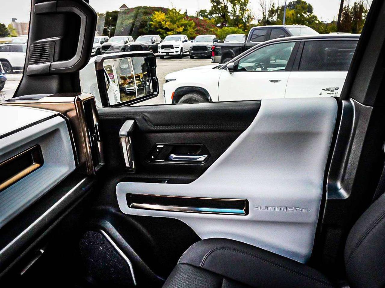 2024 GMC HUMMER EV Pickup  Photo