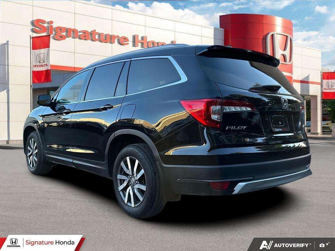 2021 Honda Pilot EX-L NAVI Photo3