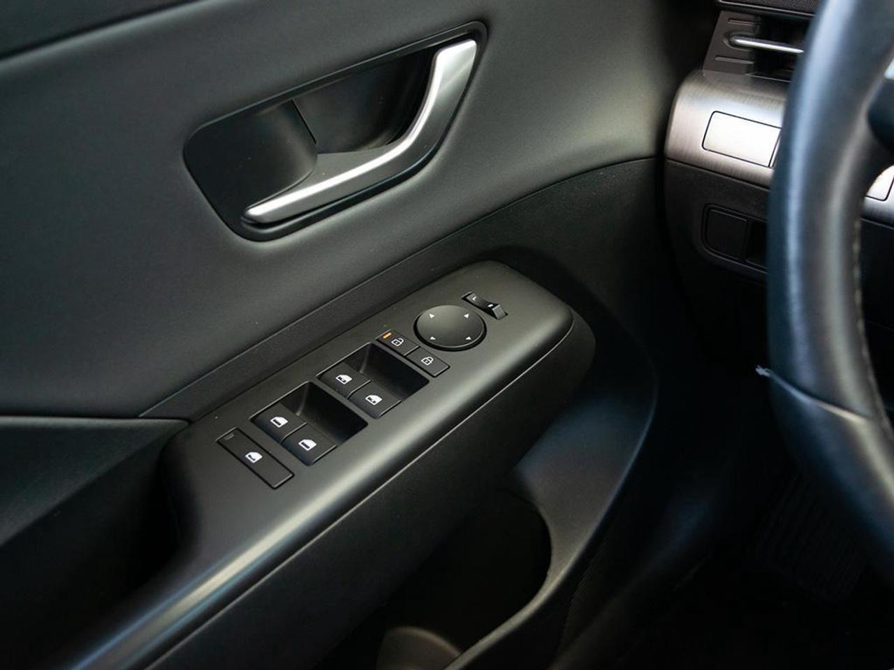 2025 Hyundai KONA  Photo