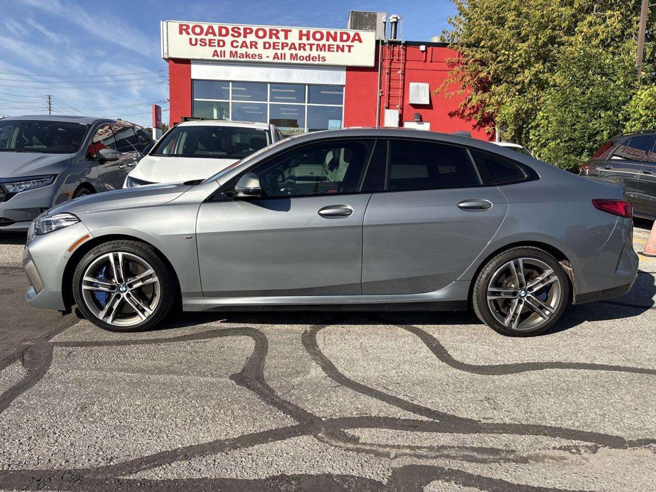 2022 BMW 2 Series M235i xDrive Photo4