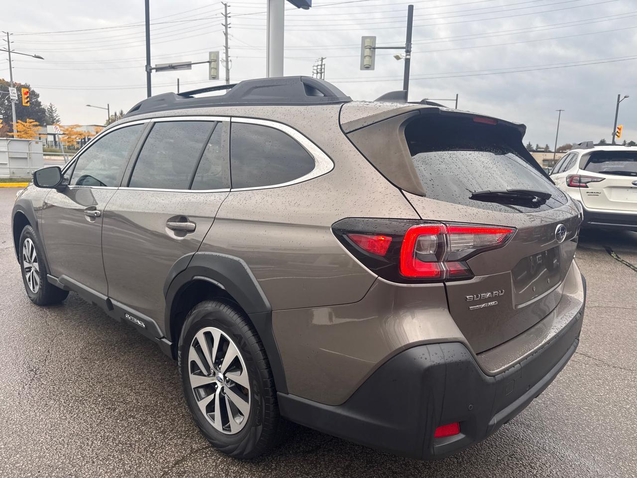 2023 Subaru Outback Touring 4dr All-Wheel Drive Photo