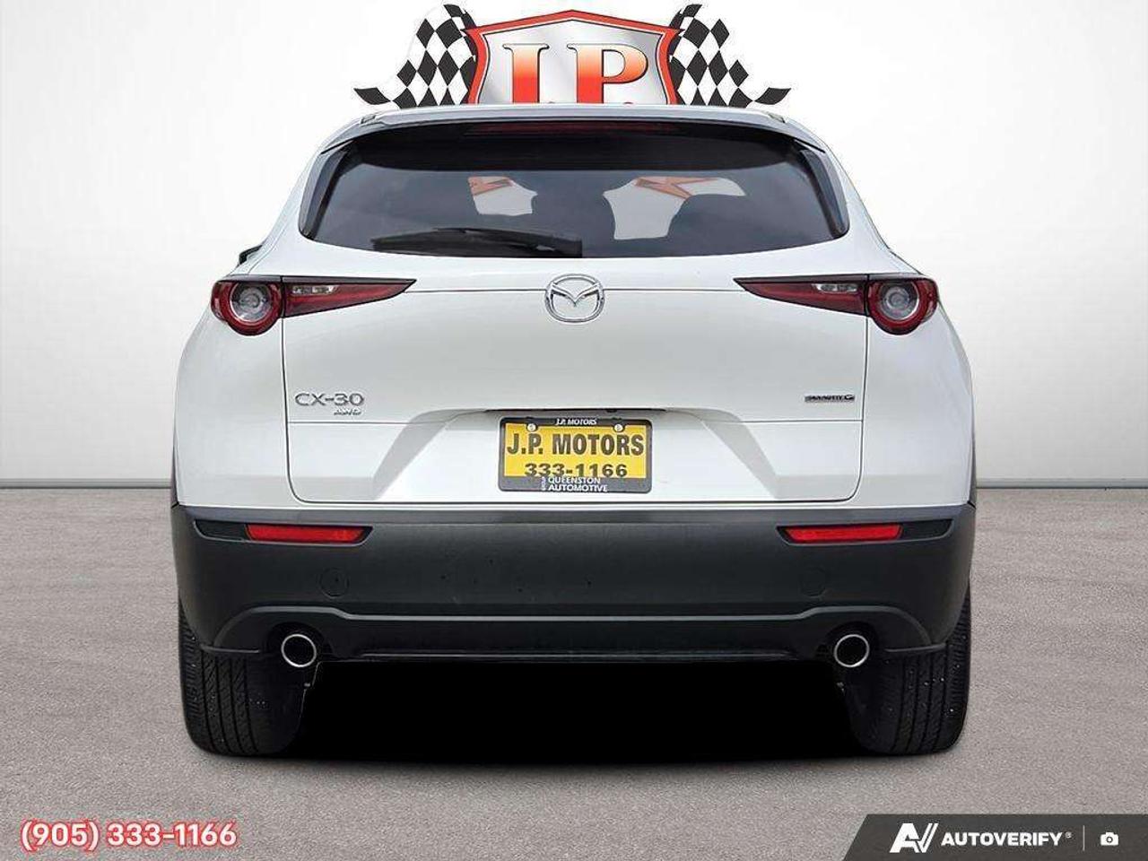 2024 Mazda CX-30 GS Apple CarPlay & Android Auto • Heated Front Seats • Lane Assist • Keyless Entry • Alloy Wheels Photo