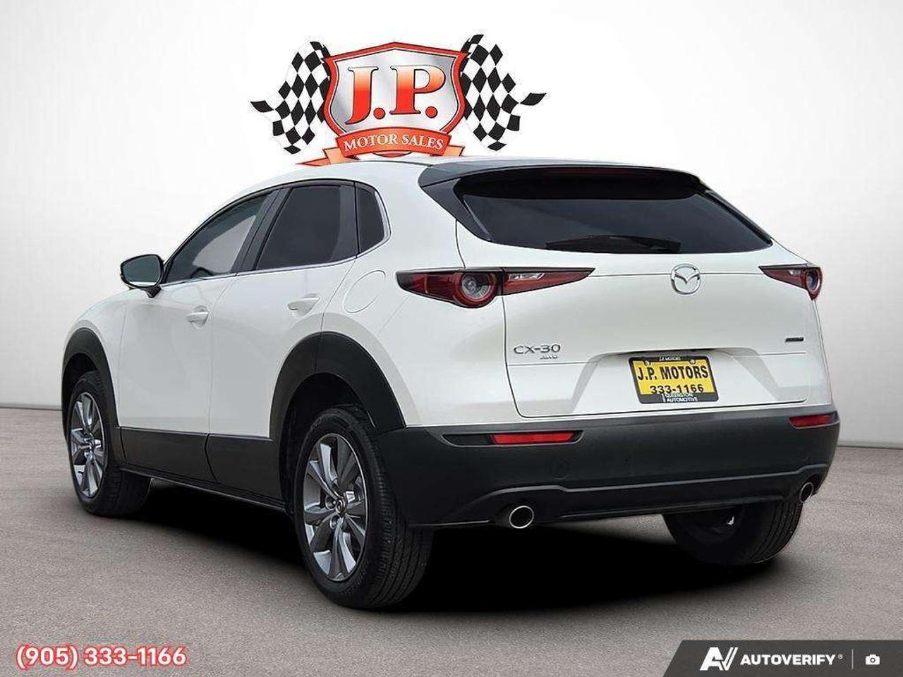2024 Mazda CX-30 GS Apple CarPlay & Android Auto • Heated Front Seats • Lane Assist • Keyless Entry • Alloy Wheels Photo4