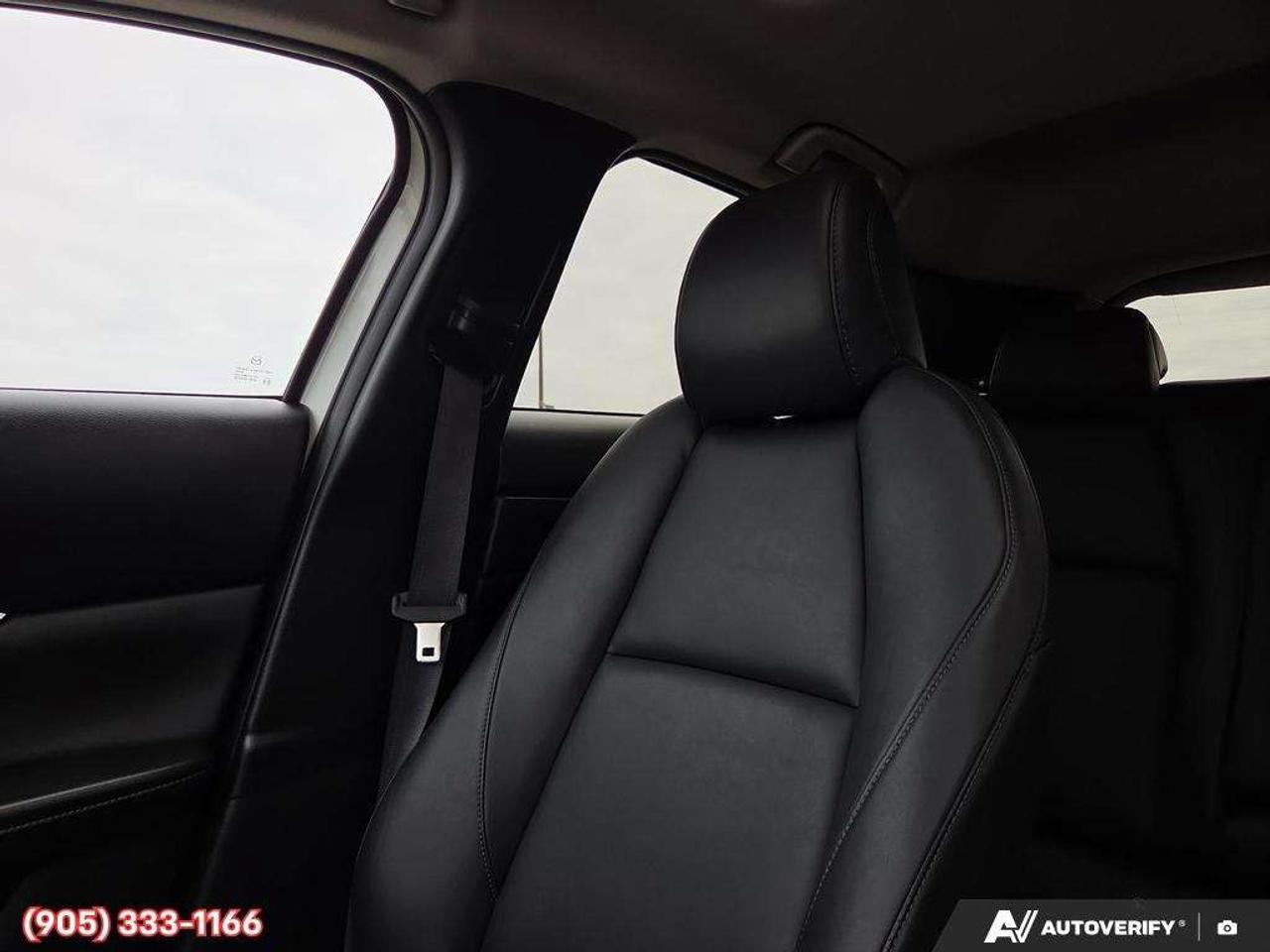 2024 Mazda CX-30 GS Apple CarPlay & Android Auto • Heated Front Seats • Lane Assist • Keyless Entry • Alloy Wheels Photo