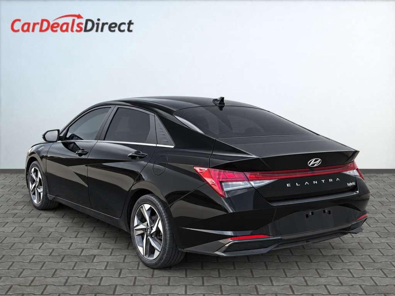 2023 Hyundai Elantra LUXURY HYBRID / NAVI / LEATHER / SUNROOF / VENTILATED SEATS / HEATED WHEEL / ADAPTIVE CRUISE Photo