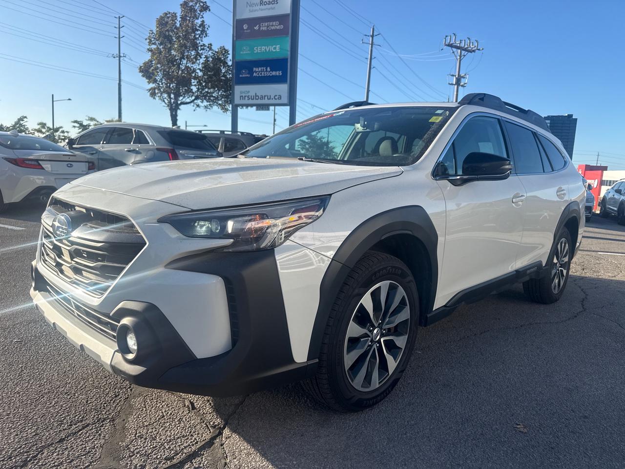 2023 Subaru Outback Limited XT 4dr All-Wheel Drive Photo2
