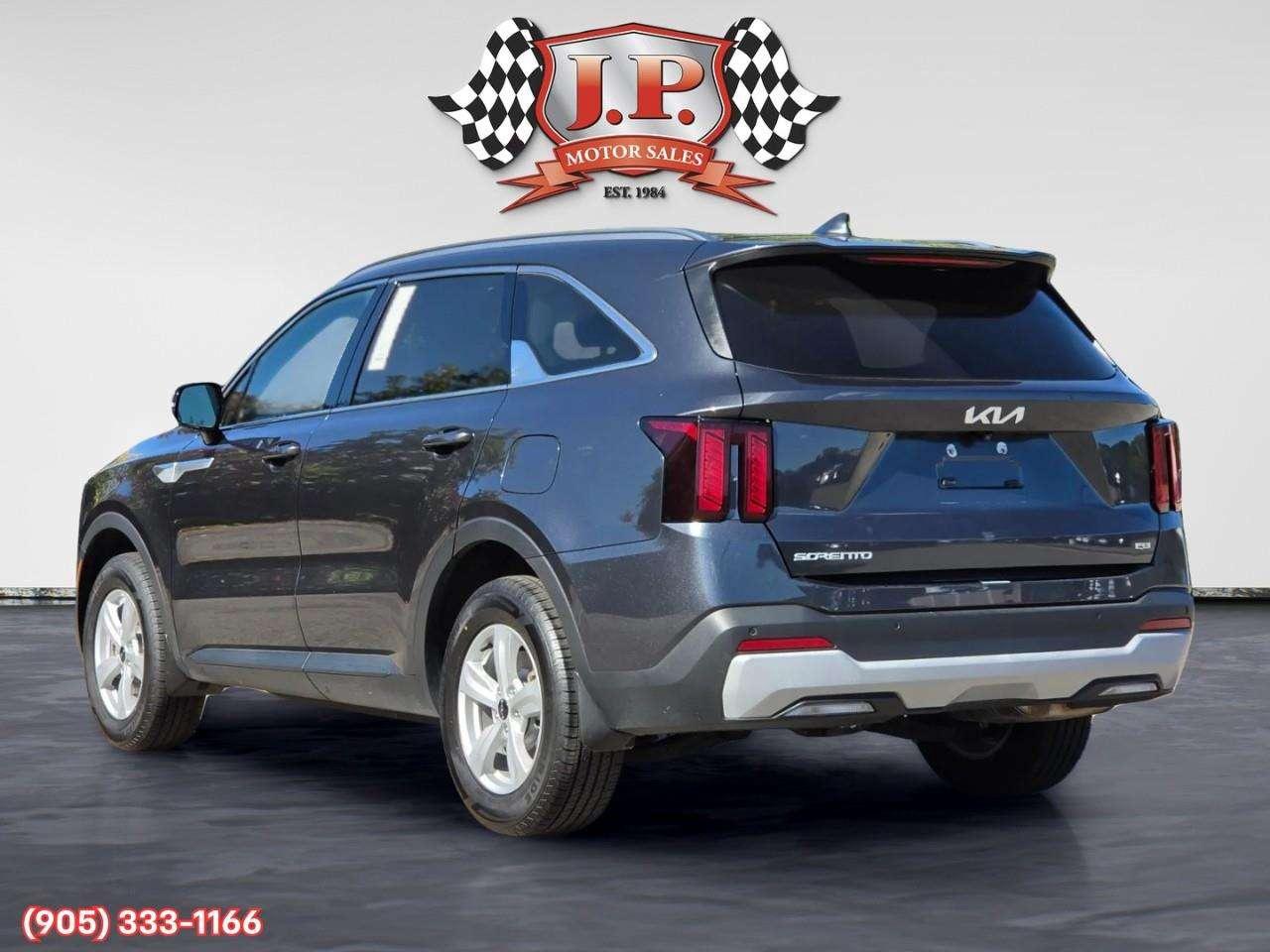 2024 Kia Sorento 2.5L LX Wireless Apple CarPlay & Android Auto • 12.3-inch Touchscreen Display • 7-Passenger Seating • Remote Start System Photo