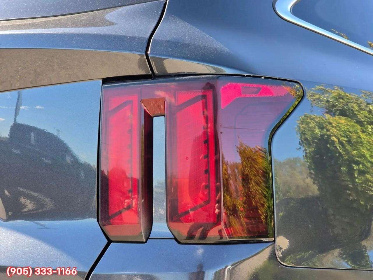 2024 Kia Sorento 2.5L LX Wireless Apple CarPlay & Android Auto • 12.3-inch Touchscreen Display • 7-Passenger Seating • Remote Start System Photo