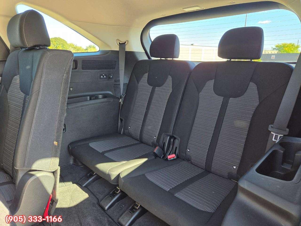 2024 Kia Sorento 2.5L LX Wireless Apple CarPlay & Android Auto • 12.3-inch Touchscreen Display • 7-Passenger Seating • Remote Start System Photo