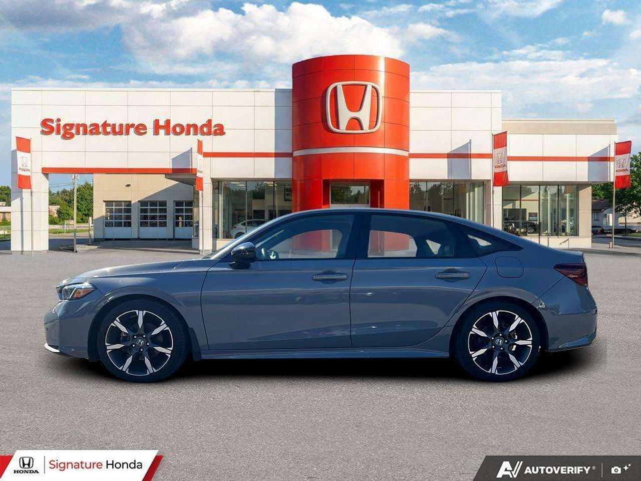 2025 Honda Civic Sport Touring Photo2