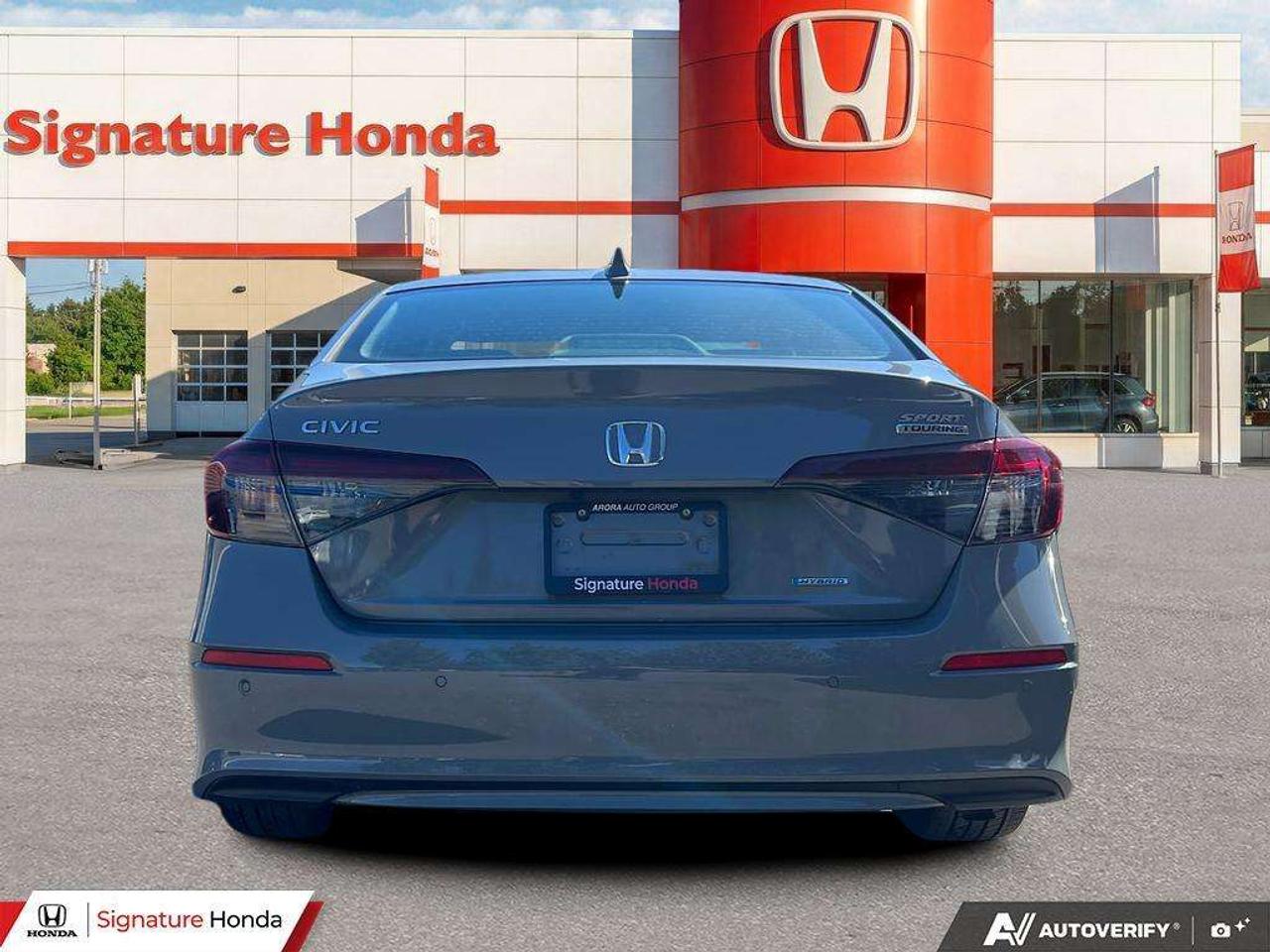 2025 Honda Civic Sport Touring Photo4