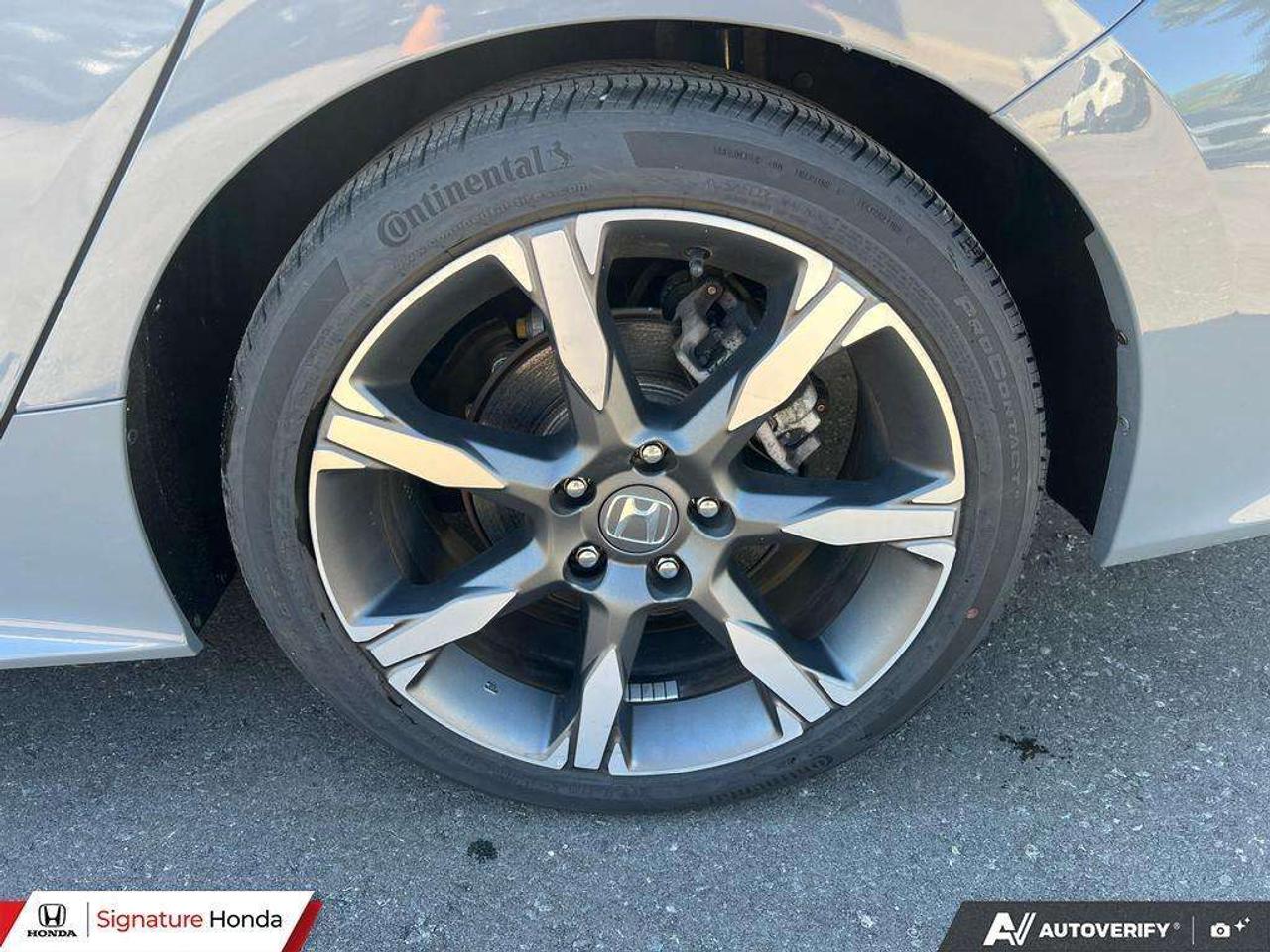 2025 Honda Civic Sport Touring Photo