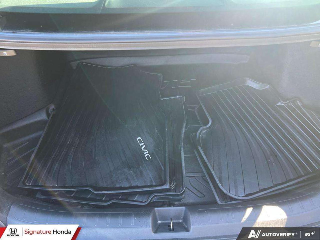 2025 Honda Civic Sport Touring Photo