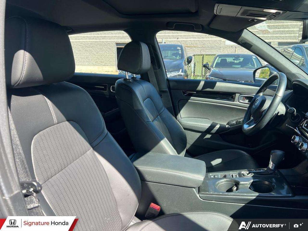2025 Honda Civic Sport Touring Photo